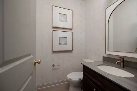 Bath - 2705 Buckridge Dr, Cincinnati, OH 45233 photo 1 of 13
