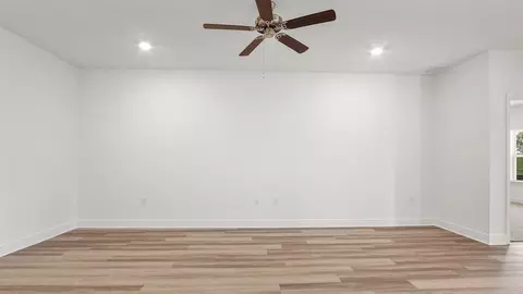 Living - 104 Gray Owl Dr E, Freeport, FL 32439 photo 2 of 2