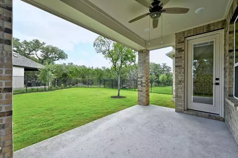 Exterior - 12990 Soaring Forest Dr, Conroe, TX 77302 photo 7 of 11
