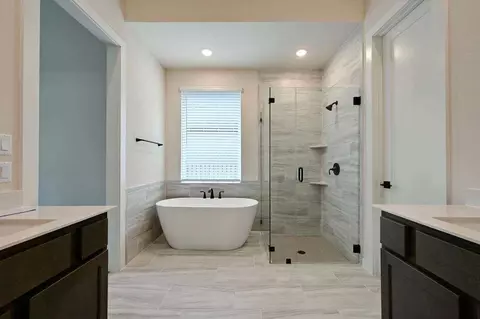 Bath - 12990 Soaring Forest Dr, Conroe, TX 77302 photo 2 of 2