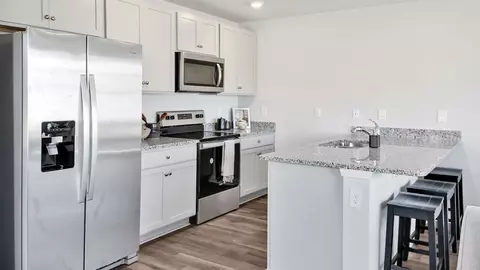 Kitchen - 3102 Lobelia Ln, Leland, NC 28451 photo 2 of 8