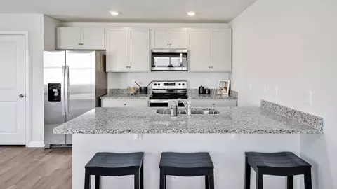Kitchen - 3102 Lobelia Ln, Leland, NC 28451 photo 3 of 8