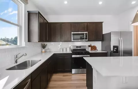 Kitchen - 123 Creekside Ct, Griffin, GA 30223 photo 1 of 5