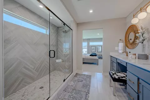 Bath - 5236 Ivy Rose Ln, Cincinnati, OH 45247 photo 7 of 7