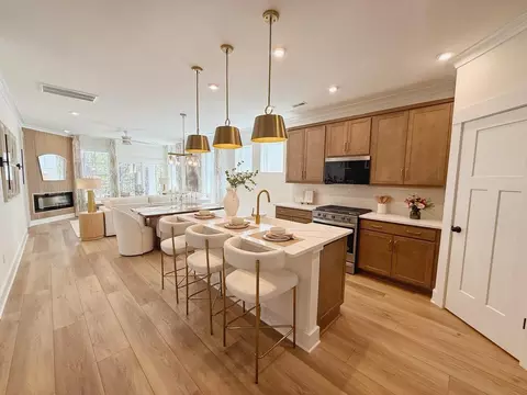 Kitchen - 6404 Quinlynn Pl, Midlothian, VA 23112 photo 2 of 9