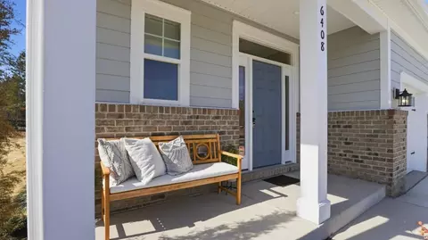 Exterior - 6404 Quinlynn Pl, Midlothian, VA 23112 photo 12 of 13