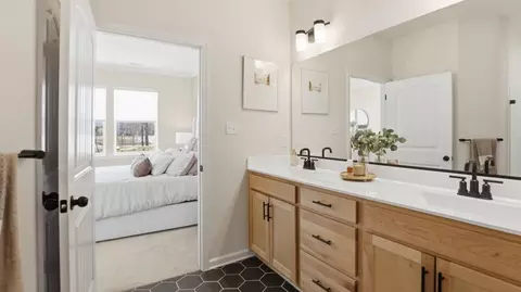Bath - 6404 Quinlynn Pl, Midlothian, VA 23112 photo 8 of 9