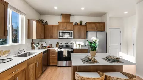 Kitchen - 62733 Eagle Rd, Bend, OR 97701 photo 5 of 7