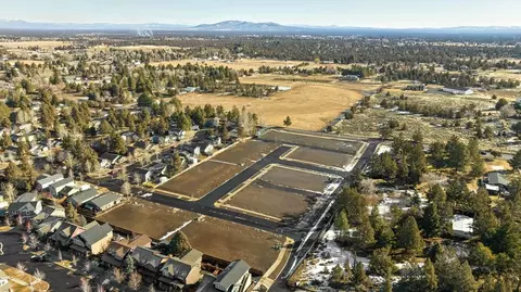 View/Area - 62733 Eagle Rd, Bend, OR 97701 photo 2 of 9