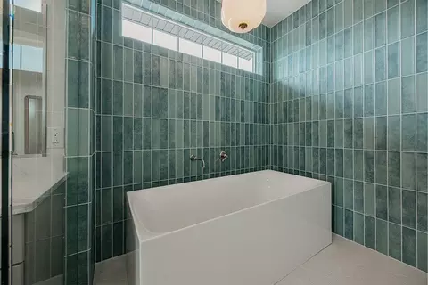 Bath - 3004 N Wander Ln, Eagle Mountain, UT 84005 photo 2 of 5