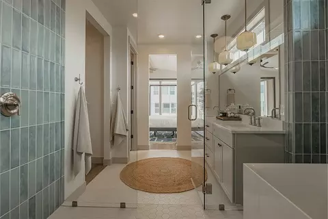 Bath - 3004 N Wander Ln, Eagle Mountain, UT 84005 photo 3 of 5