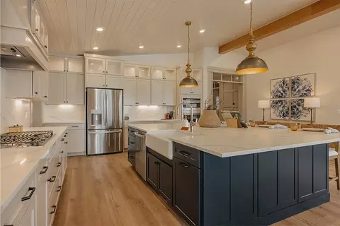 Kitchen - 3004 N Wander Ln, Eagle Mountain, UT 84005 photo 2 of 3