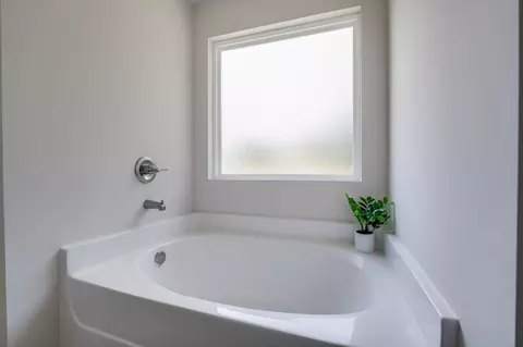 Bath - 236 Harris Walk, West Point, GA 31833 photo 1 of 1