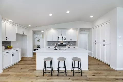 Kitchen - 3390 E Cedarhurst Dr, Meridian, ID 83642 photo 1 of 4