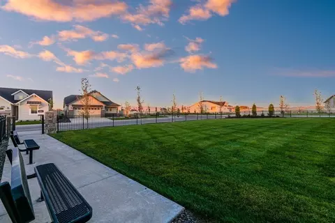 Exterior - 3390 E Cedarhurst Dr, Meridian, ID 83642 photo 5 of 5