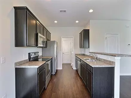 Kitchen - Cross Creek Drive, Pooler, GA 31322 photo 3 of 6