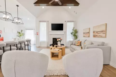 Living - 5601 Junipero Dr, Mustang, OK 73064 photo 11 of 12