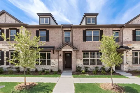 8330 Bayside Dr, Rowlett, TX 75088