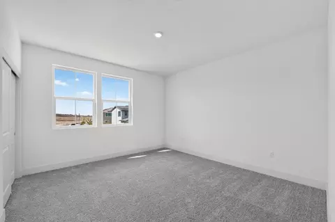 Bedroom - 5210 Yarrow Ave, Tracy, CA 95377 photo 6 of 6