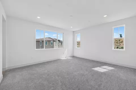 Bedroom - 5210 Yarrow Ave, Tracy, CA 95377 photo 3 of 6