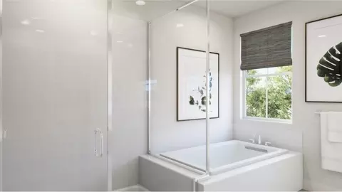 Bath - 5210 Yarrow Ave, Tracy, CA 95377 photo 2 of 4