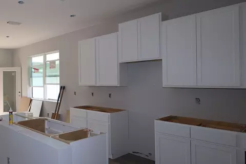 Kitchen - 1381 Hyde St, Saint Cloud, FL 34771 photo 2 of 4