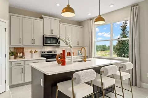 Kitchen - 13037 Pierce St, Parrish, FL 34219 photo 2 of 2