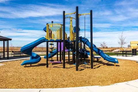 55025 E 28th Pl, Strasburg, CO 80136