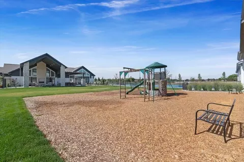 Exterior - 749 S Calhoun Ln, Star, ID 83669 photo 4 of 5