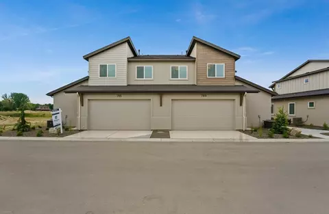 Exterior - 749 S Calhoun Ln, Star, ID 83669 photo 2 of 5