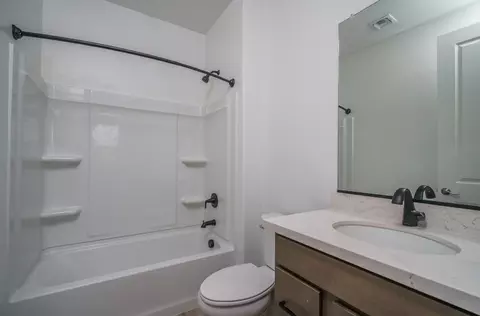 Bath - 7322 E La Sala Ln, Florence, AZ 85132 photo 1 of 4