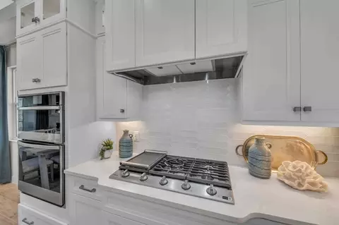Kitchen - 4085 Golden Creek Ter, Parrish, FL 34219 photo 9 of 17