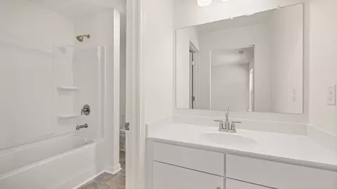 Bath - 12228 Vista Dr SE, Covington, GA 30014 photo 3 of 7