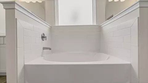 Bath - 12228 Vista Dr SE, Covington, GA 30014 photo 2 of 7