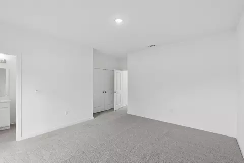 Bedroom - 46 Silverbell Ave, Berlin, NJ 08009 photo 6 of 6