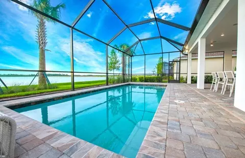 Exterior - 17470 Luminous Ave, Venice, FL 34293 photo 7 of 17