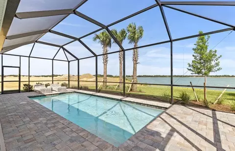 Exterior - 17470 Luminous Ave, Venice, FL 34293 photo 9 of 17