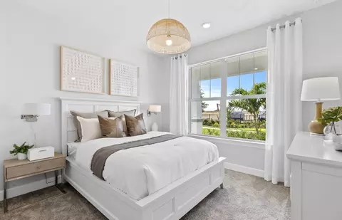 Bedroom - 17470 Luminous Ave, Venice, FL 34293 photo 3 of 8