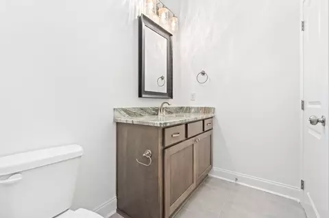 Bath - 127 Laurel Branch Dr, Dothan, AL 36305 photo 2 of 5