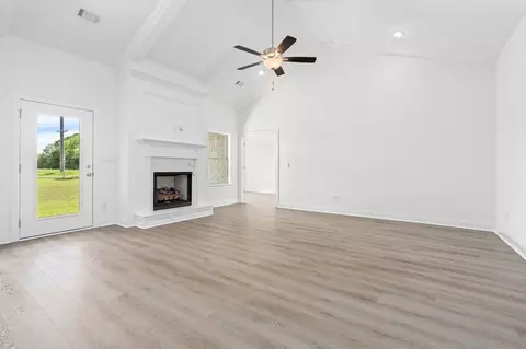 Living - 127 Laurel Branch Dr, Dothan, AL 36305 photo 1 of 4