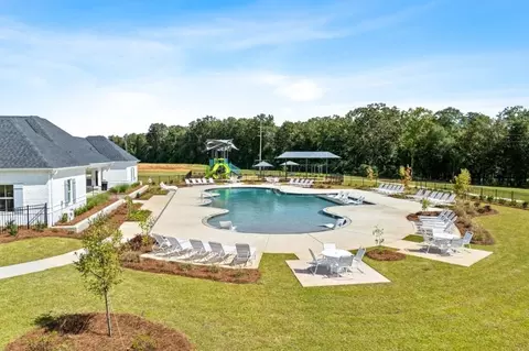 Exterior - 127 Laurel Branch Dr, Dothan, AL 36305 photo 6 of 8
