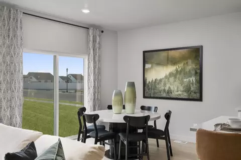Dining - 903 N 200 E, Santaquin, UT 84655 photo 1 of 1
