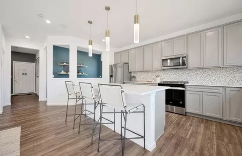 Kitchen - 12823 S Vicarage Dr, Plainfield, IL 60585 photo 2 of 5