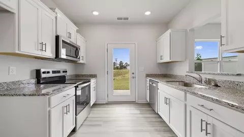 Kitchen - 787 Embark Cir, Greer, SC 29651 photo 2 of 9