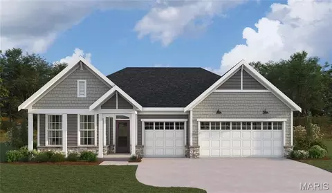 1020 Serenity Woods Dr, Wright City, MO 63390