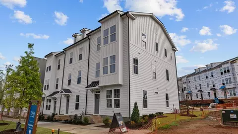 7200 Westrow Ave, Charlotte, NC 28278