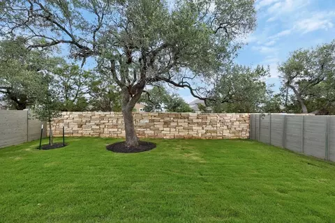Exterior - 616 High Summit Dr, Georgetown, TX 78628 photo 2 of 11