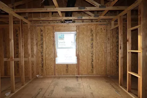 Bedroom - 1019 Dawsons Dr, Hebron, OH 43025 photo 2 of 7