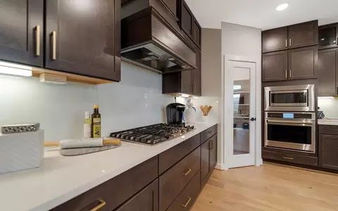 Kitchen - 3610 Compass Pointe Ct, Angleton, TX 77515 photo 2 of 21