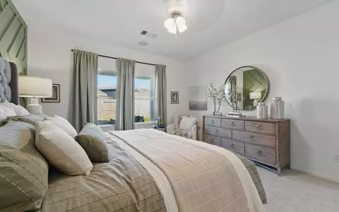 Bedroom - 3610 Compass Pointe Ct, Angleton, TX 77515 photo 13 of 16